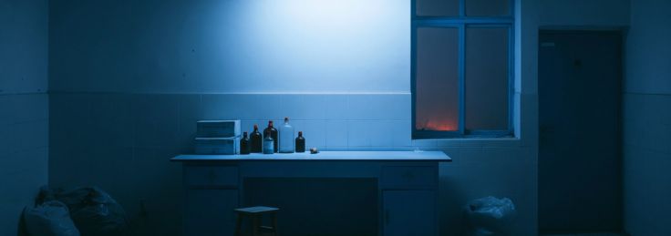 Hours Without Movement (Book I) - emotional decompression